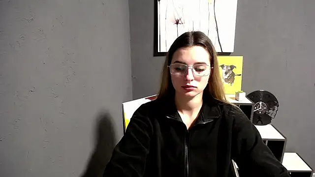 Snapshot of lady_olivia_ chatting on 11/18/25, 03:59 lady olivia online show from 11/18/25, 03:59