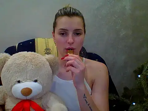 lady olivia  online show from 02/20/26, 07:05