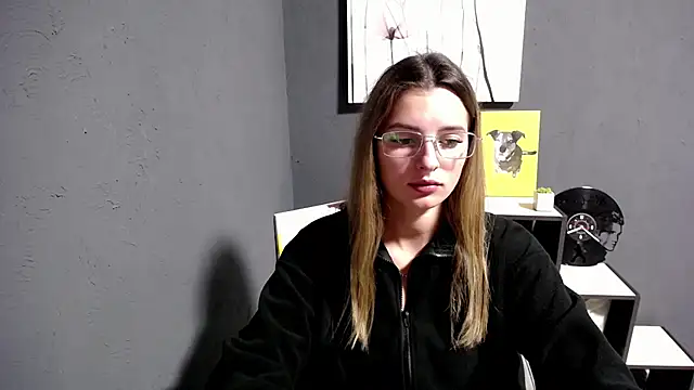 lady olivia  online show from 09/24/25, 12:22
