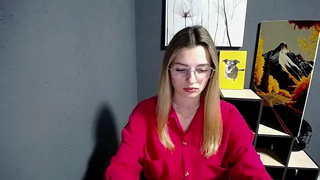Snapshot of lady_olivia_ chatting on 06/13/26, 12:25 lady olivia online show from 06/13/26, 12:25