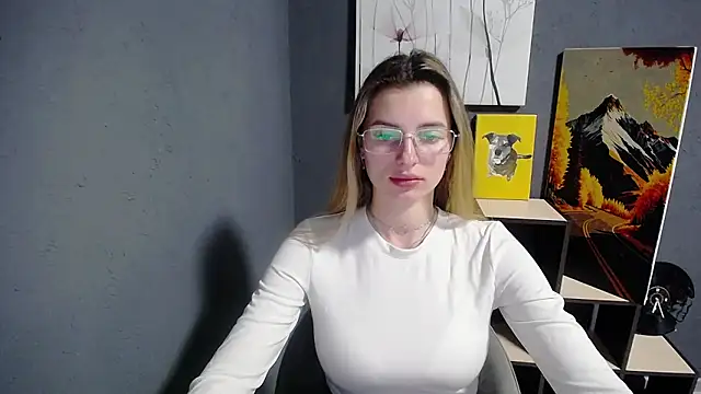 Snapshot of lady_olivia_ chatting on 06/17/26, 12:26 lady olivia online show from 06/17/26, 12:26