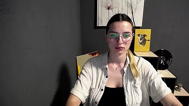 lady olivia  online show from 05/22/26, 12:47