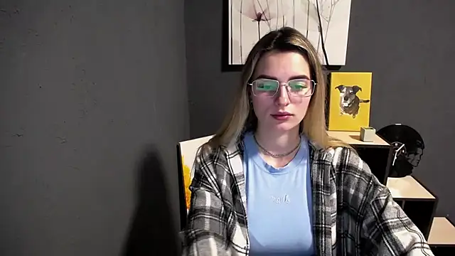 lady olivia  online show from 03/23/26, 02:50