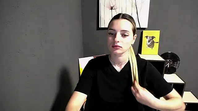 lady olivia  online show from 05/12/26, 04:13