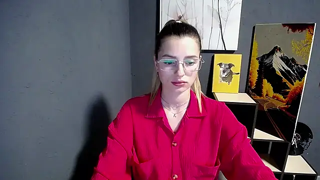 Snapshot of lady_olivia_ chatting on 06/15/26, 04:50 lady olivia online show from 06/15/26, 04:50