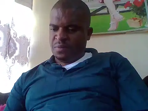 lui cuuty online show from 09/19/25, 12:09