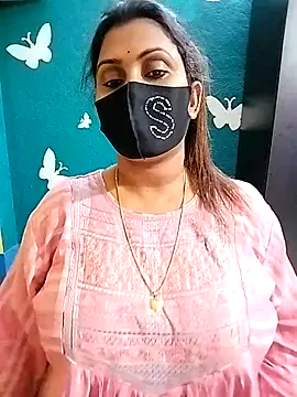 Snapshot of Riya_Sexy_Baby chatting on 03/02/25, 02:36 Riya Sexy Baby online show from 03/02/25, 02:36