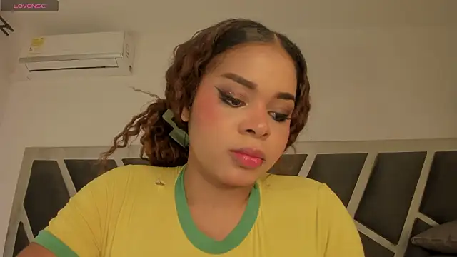 Snapshot of Samanntha_Rose chatting on 01/31/26, 07:45 Samanntha Rose online show from 01/31/26, 07:45