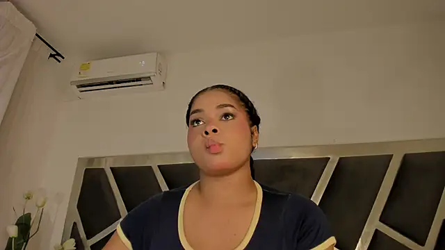 Snapshot of Samanntha_Rose chatting on 06/01/26, 07:57 Samanntha Rose online show from 06/01/26, 07:57