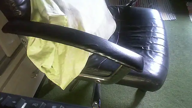 Snapshot of Carte1921 chatting on 04/01/26, 03:20 Carte1921 online show from 04/01/26, 03:20