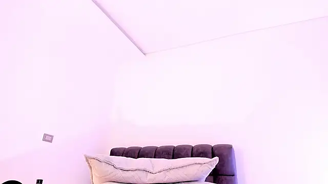 Alisson zambrano online show from 04/16/26, 09:39