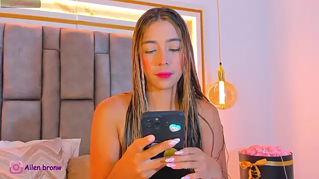 Snapshot of elianabrown chatting on 01/15/26, 08:56 elianabrown online show from 01/15/26, 08:56