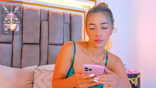 Snapshot of elianabrown chatting on 02/18/26, 12:19 elianabrown online show from 02/18/26, 12:19