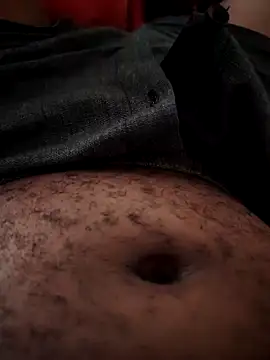 Snapshot of TornadoStorm35 chatting on 11/12/25, 05:55 TornadoStorm35 online show from 11/12/25, 05:55