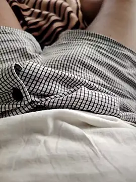 Snapshot of TornadoStorm35 chatting on 12/03/25, 06:57 TornadoStorm35 online show from 12/03/25, 06:57