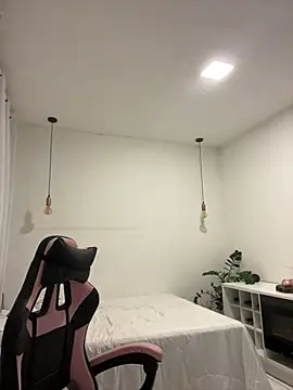 YasmimBrasil online show from 03/28/26, 07:53