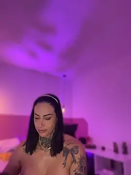 YasmimBrasil online show from 06/23/26, 05:38