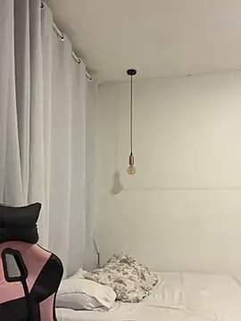 YasmimBrasil online show from 03/26/26, 07:39