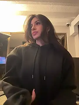 Taylor-Jonnees online show from 11/07/25, 04:06