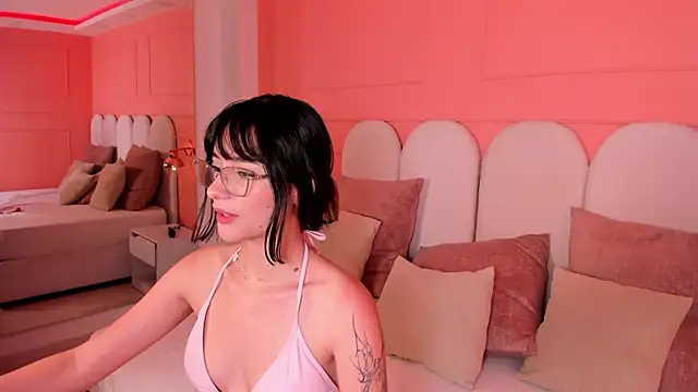 emilly williams  online show from 01/16/25, 08:14