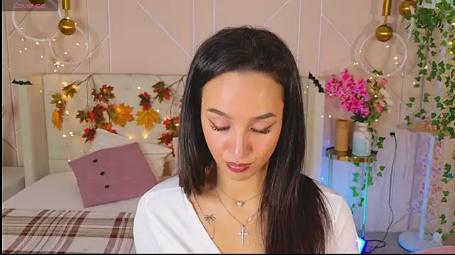 Lolly Neal online show from 11/08/25, 05:00