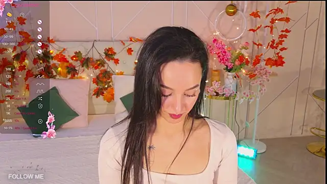 Lolly Neal online show from 12/02/25, 04:47