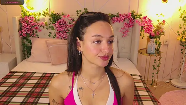 Lolly Neal online show from 10/13/25, 05:09