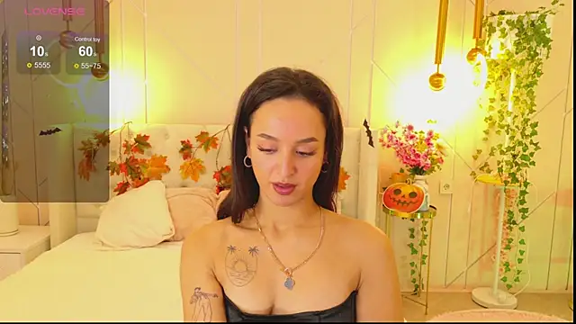 Lolly Neal online show from 10/28/25, 04:57