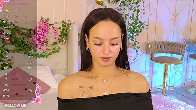 Lolly Neal online show from 09/12/25, 05:07