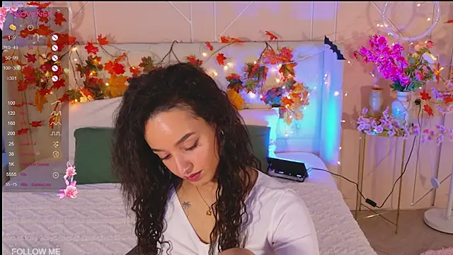 Lolly Neal online show from 11/25/25, 04:57