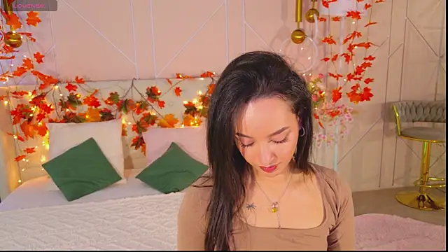 Lolly Neal online show from 11/30/25, 04:46