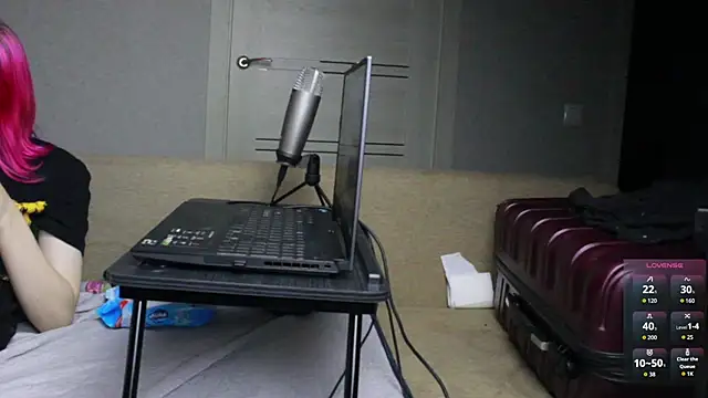 Kamala Adele online show from 05/17/26, 07:03