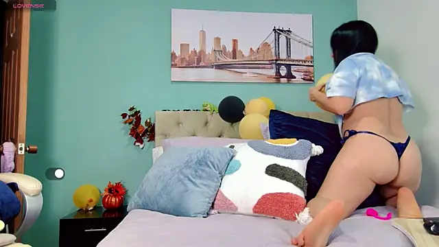 yanella fire online show from 11/04/25, 01:31