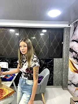 Victoria Adams14 online show from 01/08/26, 03:01