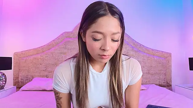 Victoria Adams14 online show from 11/03/25, 03:34