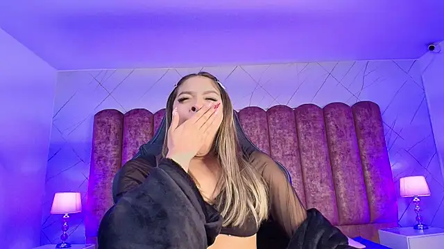 Victoria Adams14 online show from 12/03/25, 05:08