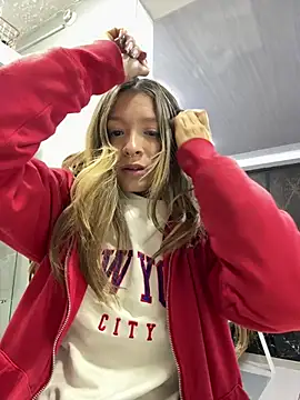 Victoria Adams14 online show from 01/11/26, 02:51