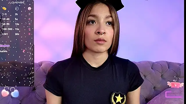 Snapshot of Victoria_Adams14 chatting on 03/09/25, 06:21 Victoria Adams14 online show from 03/09/25, 06:21