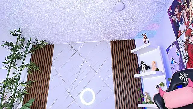 Victoria Adams14 online show from 10/30/25, 03:05