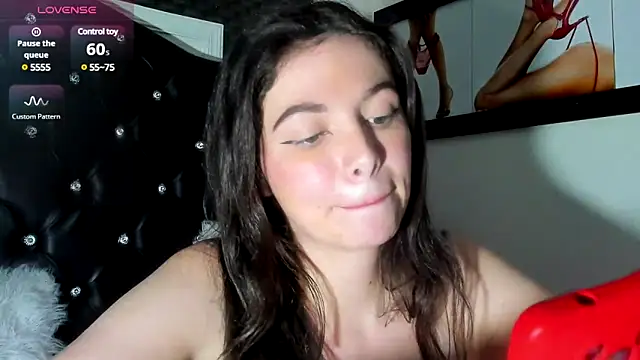 Snapshot of diana_queen_ chatting on 02/27/25, 12:14 diana queen online show from 02/27/25, 12:14