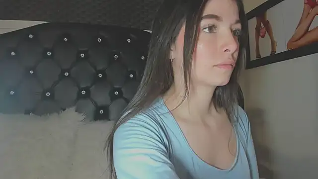 Snapshot of diana_queen_ chatting on 11/28/25, 10:21 diana queen online show from 11/28/25, 10:21