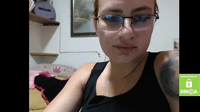 Snapshot of alice_trinity chatting on 12/20/25, 05:38 alice trinity online show from 12/20/25, 05:38