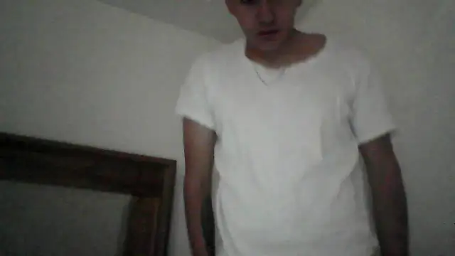 Snapshot of Estebitan_vm chatting on 10/03/25, 02:51 Estebitan vm online show from 10/03/25, 02:51