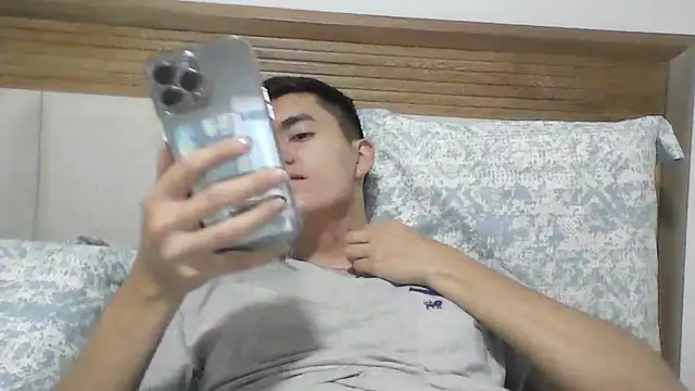 Snapshot of Estebitan_vm chatting on 09/28/25, 05:36 Estebitan vm online show from 09/28/25, 05:36