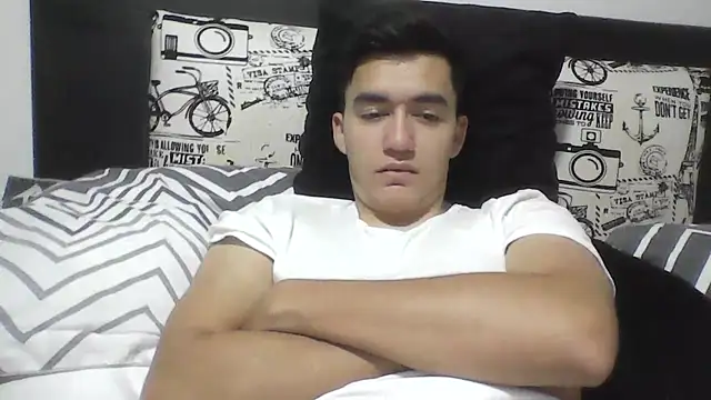 Snapshot of Estebitan_vm chatting on 05/10/26, 04:16 Estebitan vm online show from 05/10/26, 04:16