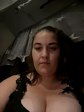 yzabell18 online show from 09/09/25, 11:03