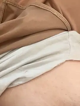 yzabell18 online show from 12/19/25, 08:06