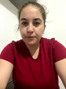 yzabell18 online show from 12/16/25, 05:50