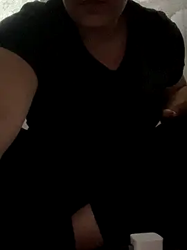 yzabell18 online show from 09/14/25, 03:45