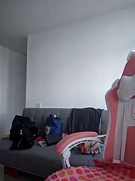 azumiichan online show from 10/18/25, 01:24